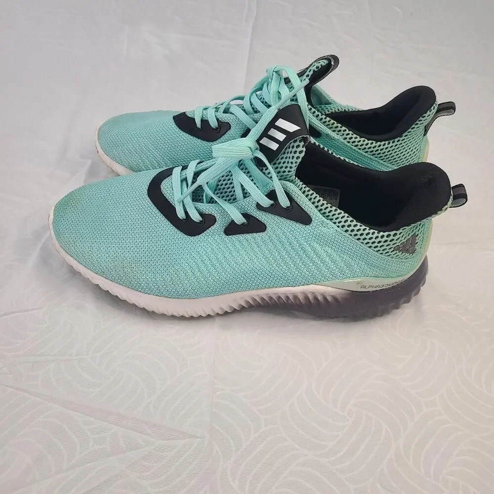 Adidas Men Sneaker Size 9